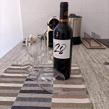 Comodo Al Lado De La Playa De Canteras