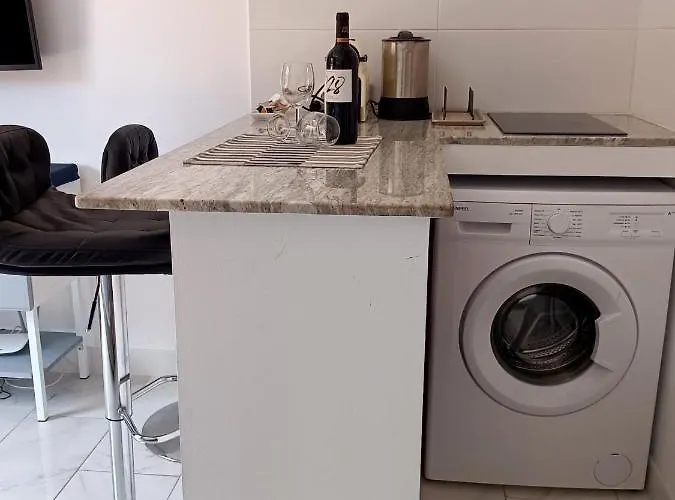 Comodo Al Lado De La Playa De Canteras Апартаменти *